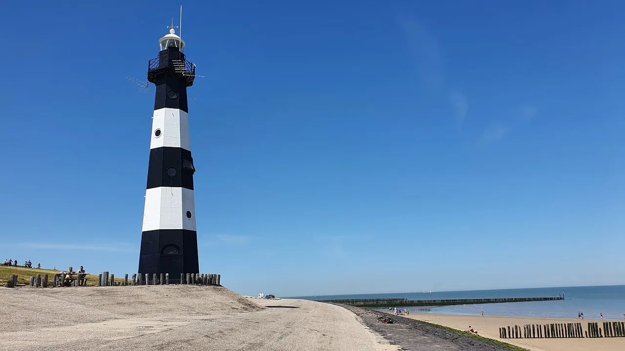 Vuurtoren aan het strand